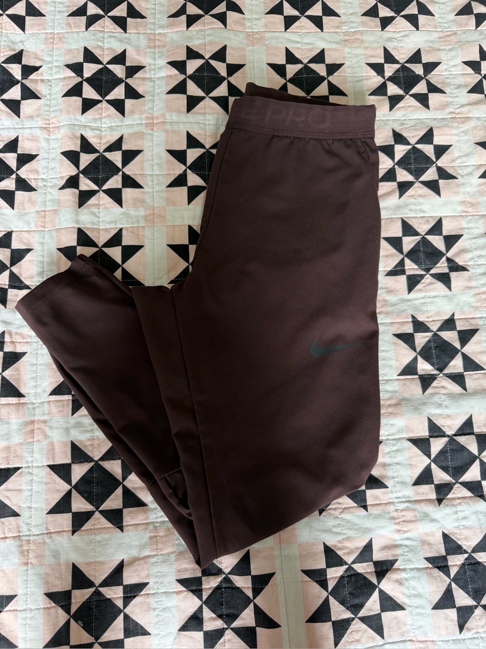 Nike Men's Dark Brown Athletic Jogger Pants